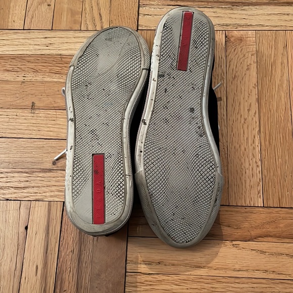 Prada black velvet sneaker, size 39 - Picture 6 of 6